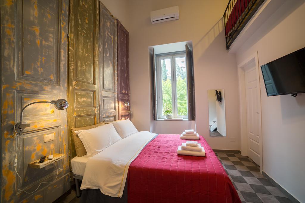 The Foria House By House In Naples Bed & Breakfast Стая снимка