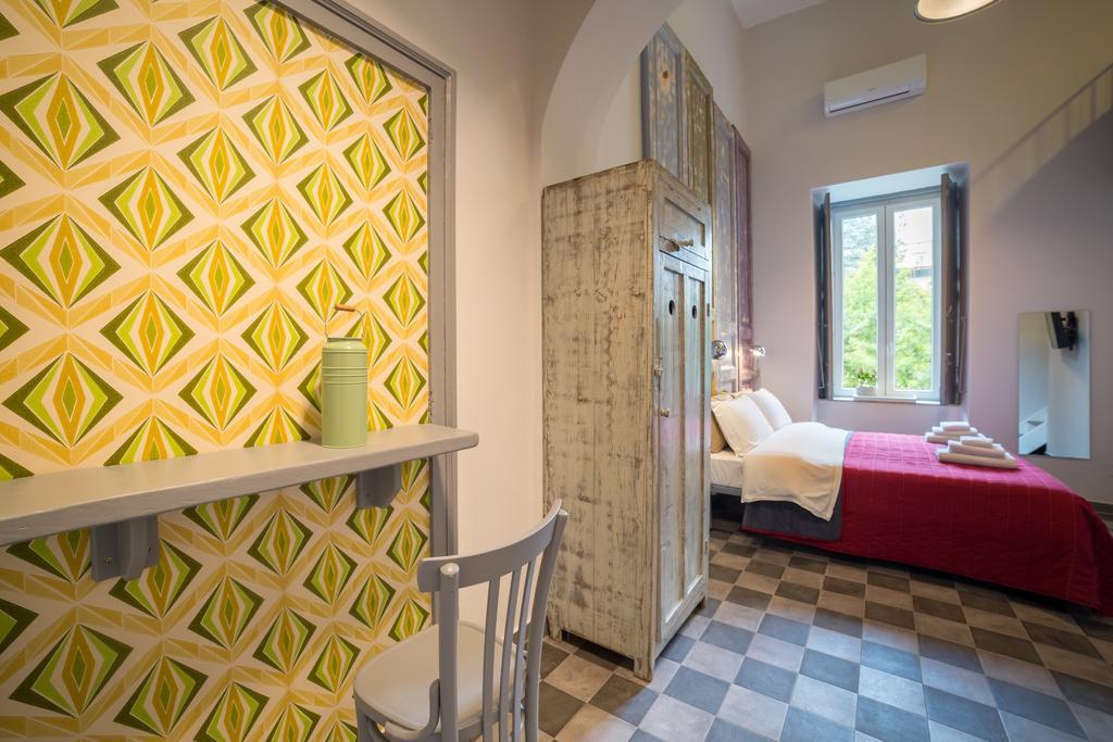 The Foria House By House In Naples Bed & Breakfast Стая снимка