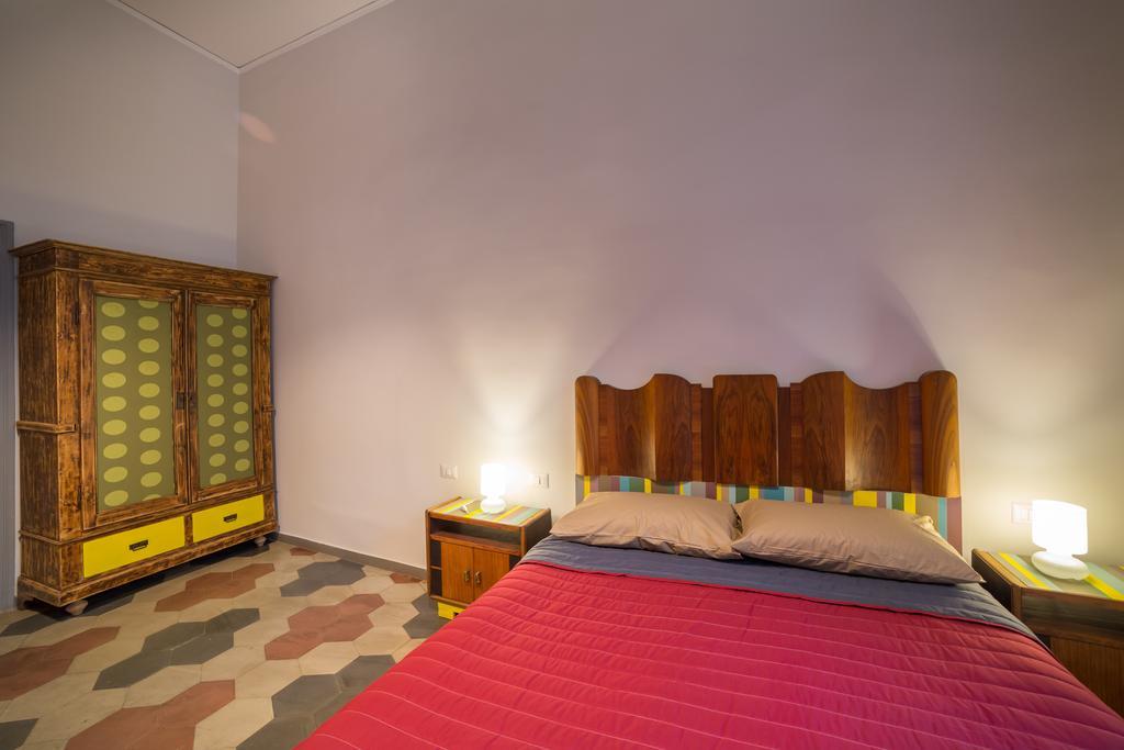The Foria House By House In Naples Bed & Breakfast Стая снимка