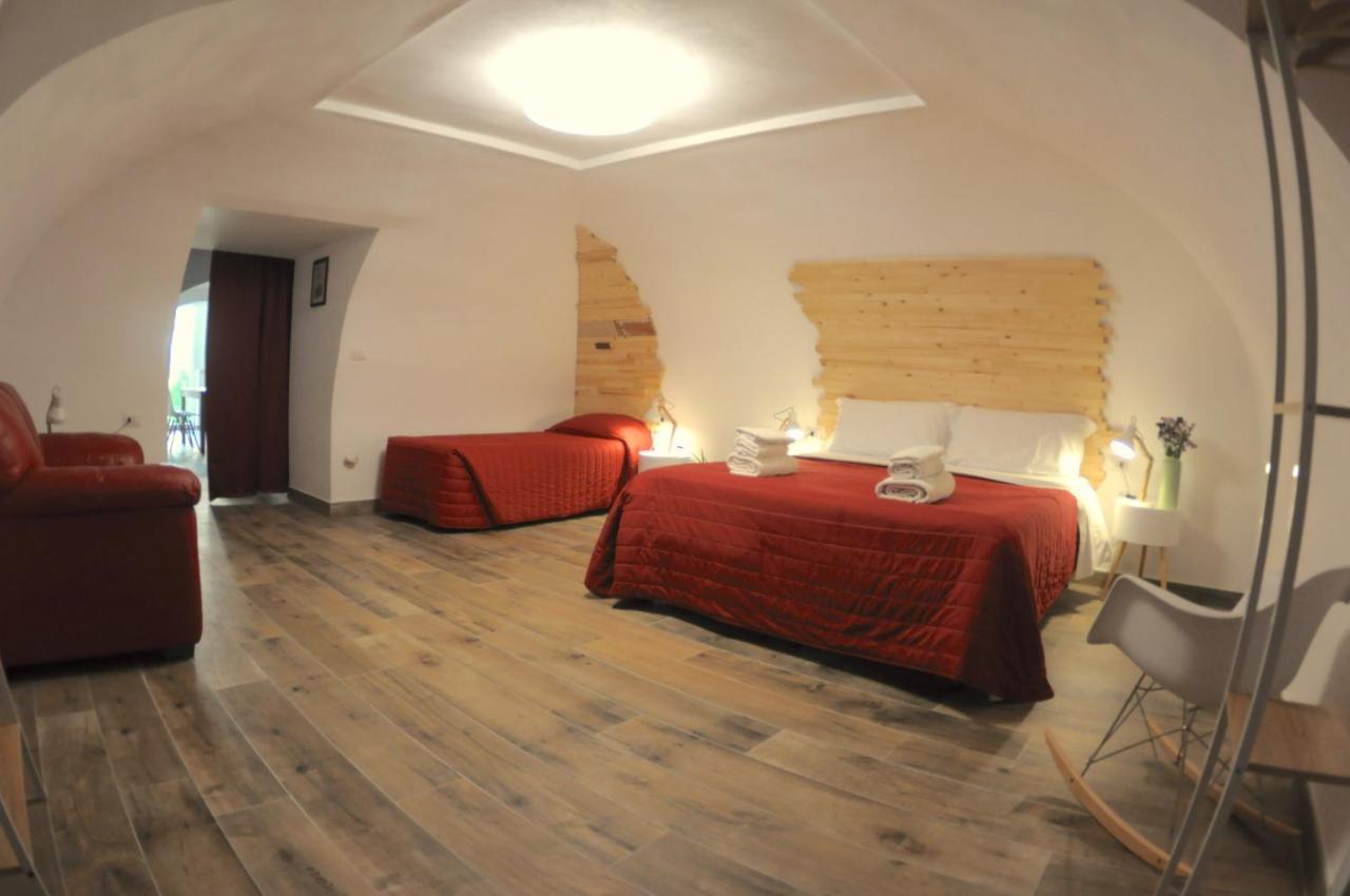 The Foria House By House In Naples Bed & Breakfast Екстериор снимка